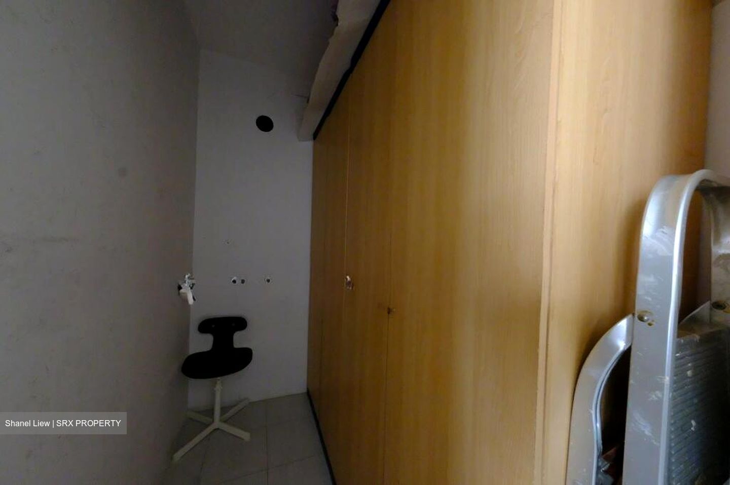 The Esparis (D18), Condominium #577093761